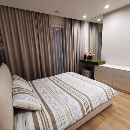 Mycasa Cbd Apartment Вилнюс Екстериор снимка
